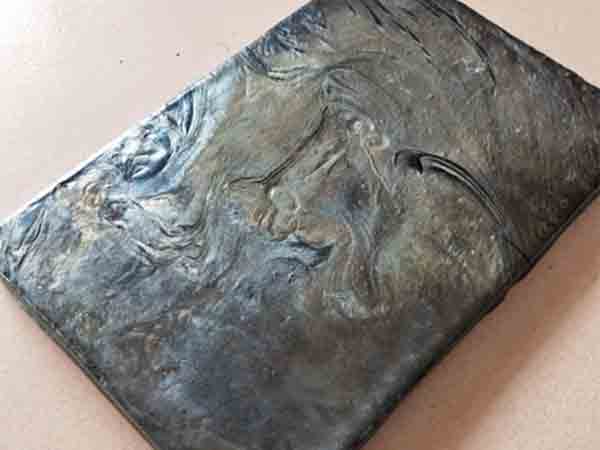 鑄石板需要清理嗎？怎么做？
